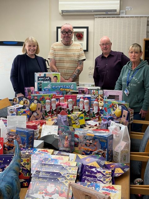 Exwold Christmas Donation to Harbour